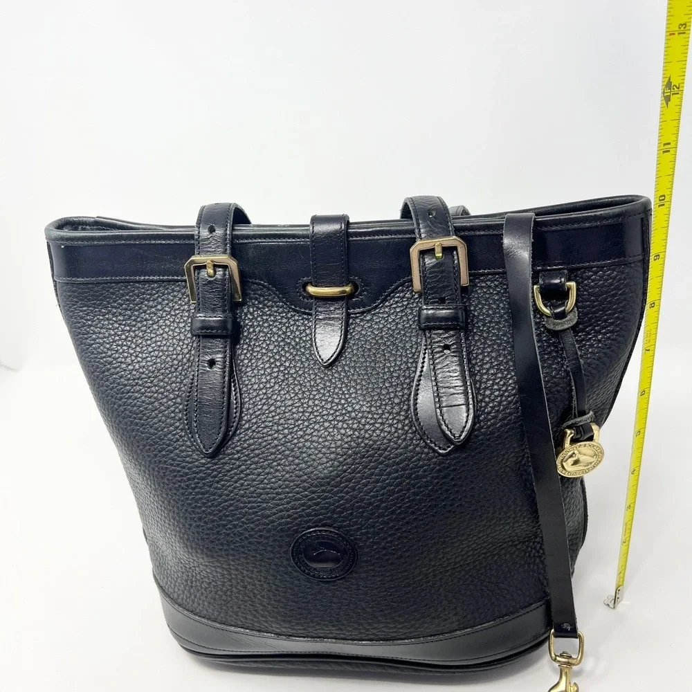 VTG Dooney & Bourke‎ East/West Bucket Tote Handbag Leather Navy MADE IN USA Bag